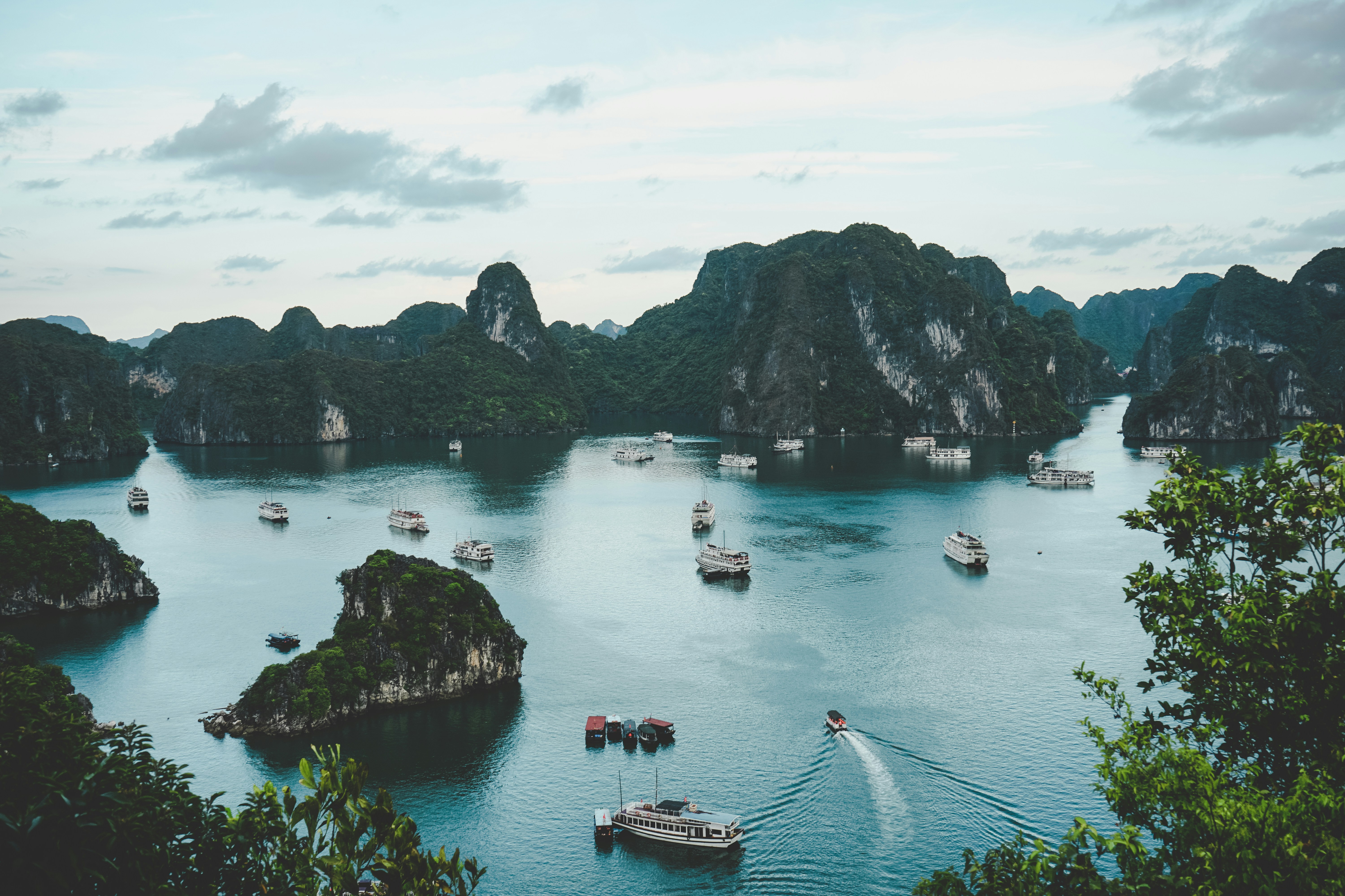 Vietnam Travel Guide for Indians Places, Food & Travel Tips